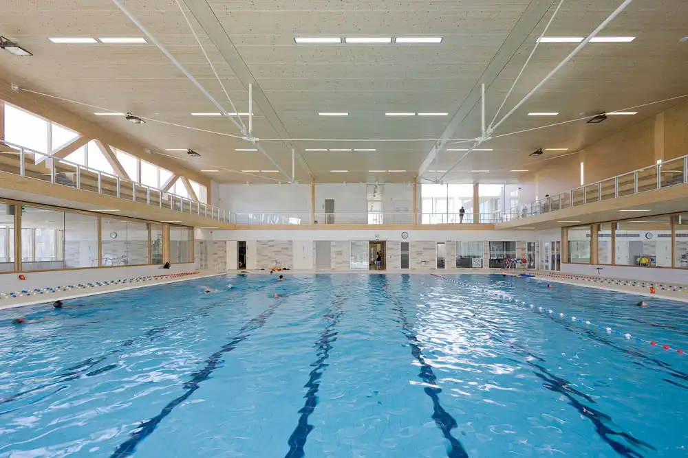 استخر معراج ساری