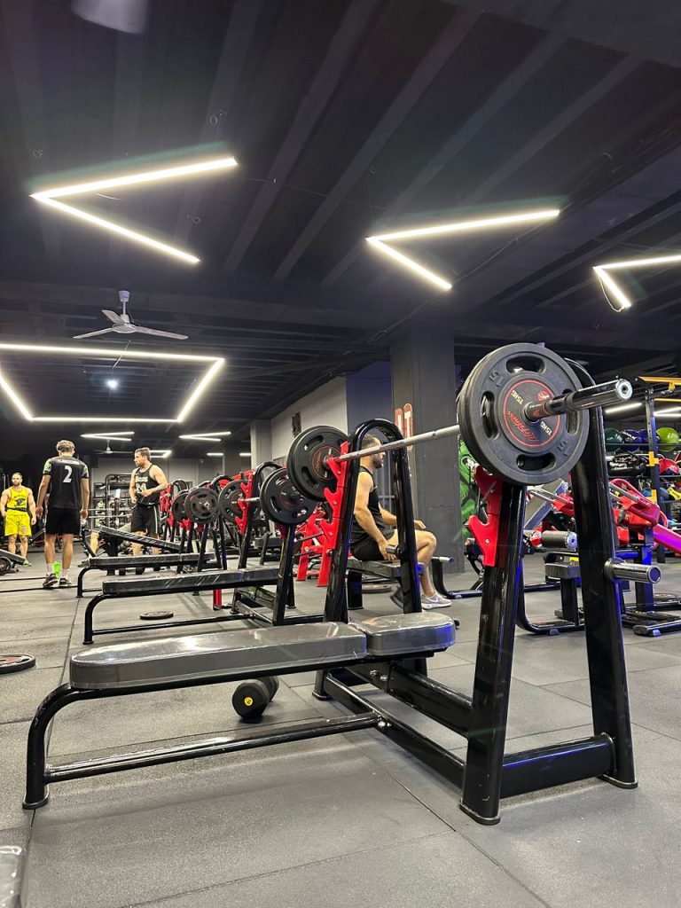 باشگاه بدنسازی پهلوانان ورامین